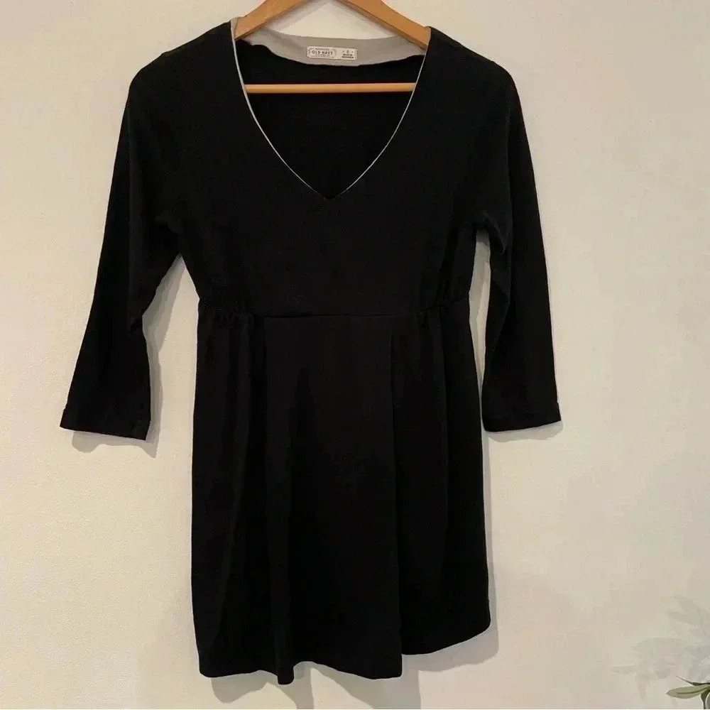 Old Navy Maternity black 3/4 sleeve‎ shirt, size small